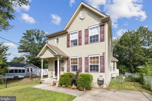 206 Garden Ave, Somerdale, NJ 08083-1508
