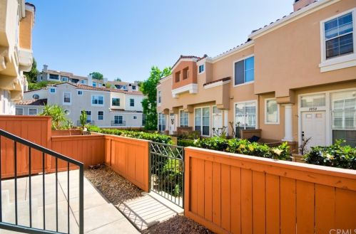 1055 Tivoli Ct, Anaheim, CA 92808-2441