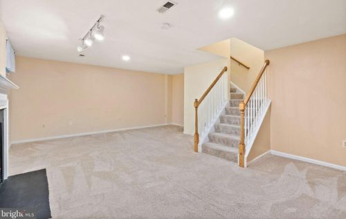 7223 Olde Lantern Way, Springfield VA  22152-3568 exterior