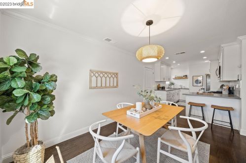 1080 28th St, Richmond, CA 94804-1266