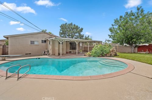 2653 Lullaby Ln, Anaheim CA  92804-5129 exterior