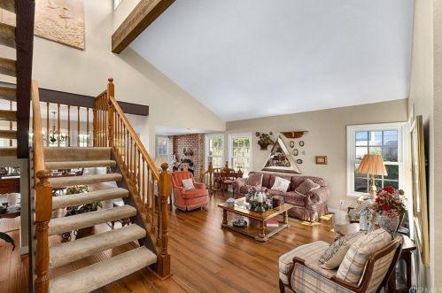 3 Descanso, Irvine CA  92620-1843 exterior