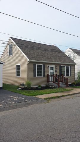 18 Moosic St, Pittston PA  18644-1702 exterior