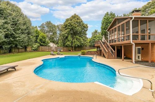 4520 Powers Rd, Marietta, GA 30067-4010
