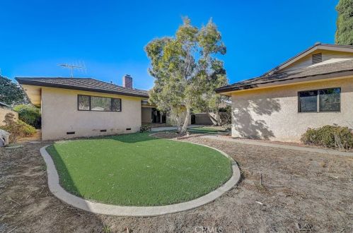 836 Clementine St, Anaheim CA  92805-1801 exterior