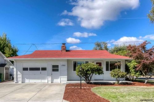 1793 Sallal Rd, Woodburn OR  97071-2523 exterior