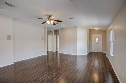 298 Spg Br Loop, Uhland TX 78640-5366 exterior