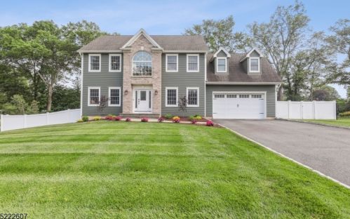 24 Handzel Rd, Whippany, NJ 07981-2314