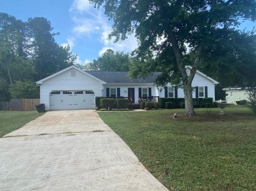 95 Forest Dr, Porterdale, GA 30016-8007