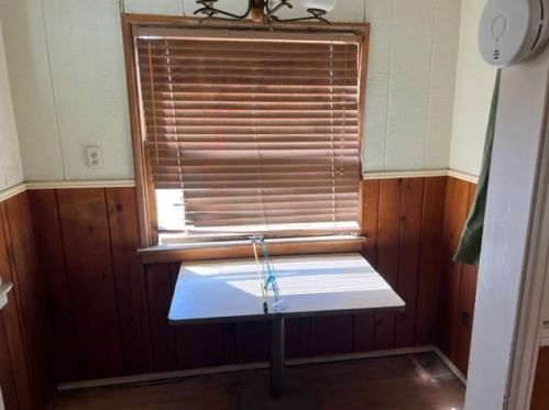 2270 Mt Vernon Ave, Riverside CA  92507-4624 exterior