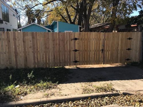 2620 4th St, Austin TX  78702-4722 exterior