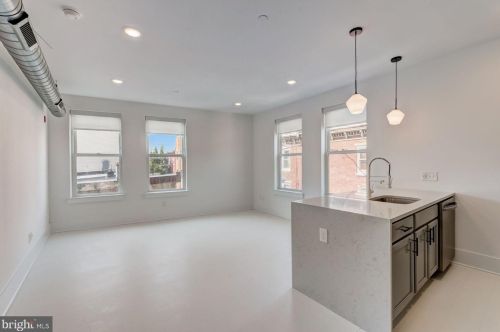 2038 Front St, Philadelphia, PA 19122-0027