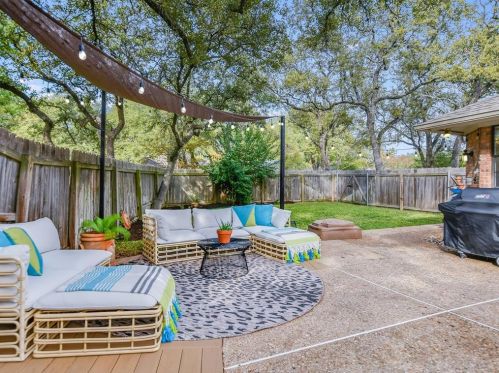 7003 Cassye Cv, Austin TX  78759-3773 exterior