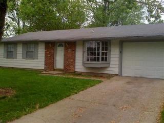 9902 Ellis Dr, Indianapolis IN  46235-1646 exterior
