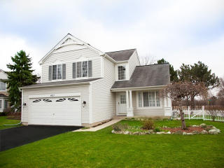 401 Cinnamon Ct, Hanover Park, IL 60103-1568
