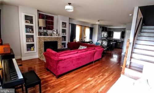 425 6th St, Camden, NJ 08103-1337