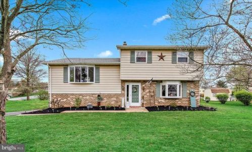 2606 Danielle Dr, York, PA 17315-4619