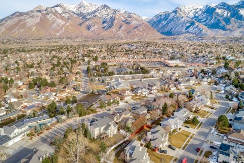 8616 Cima Dr, Sandy, UT 84093-7059