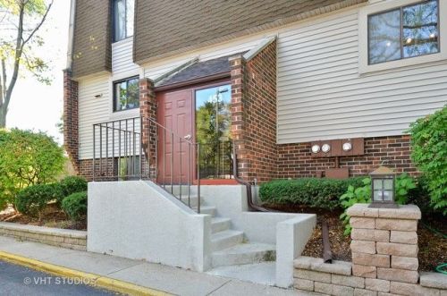 453 Elm St, Bannockburn IL 60015-5823 exterior