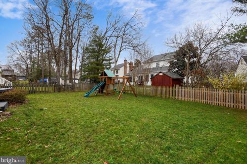 281 Shakespeare Dr, Severna Park MD 21146-2150 exterior