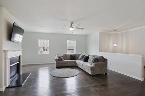 242 Foggy Creek Ln, Hiram, GA 30141-7305