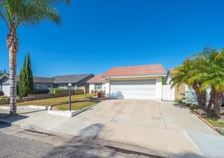 10681 Chestnut St, Cypress CA  90630-4908 exterior