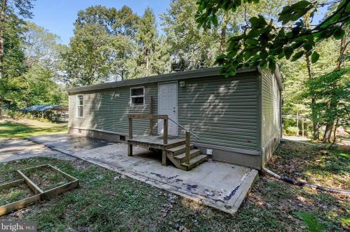 1148 Moulstown Rd, Hanover PA 17331-6853 exterior