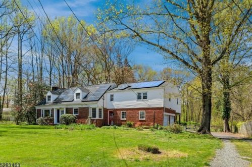 1355 Cushing Rd, Plainfield, NJ 07062-2206