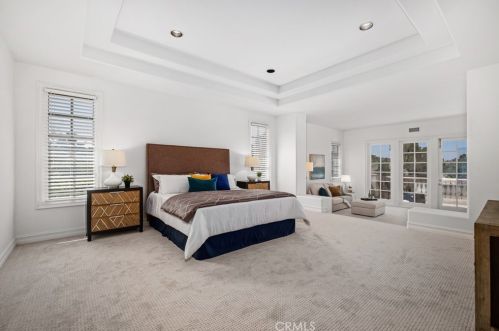 1 Charlotte, Irvine CA  92603-3448 exterior