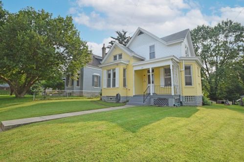 4722 Castle Pl, Cincinnati, OH 45227-2519