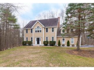 29 Bassett Ln, Newfields, NH 03856-8226