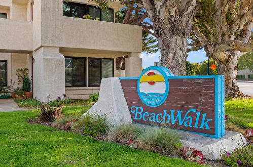 4946 Sawyer Ave, Carpinteria, CA 93013-1952
