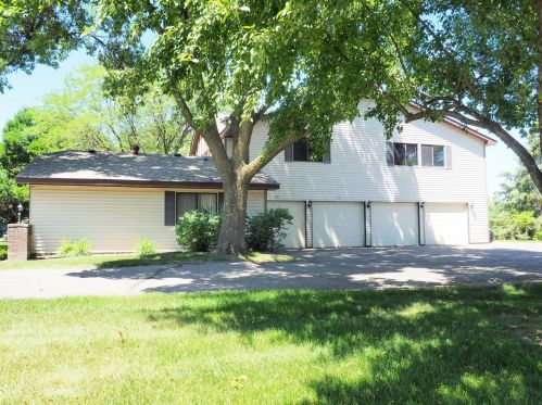 5993 Dellwood Ave, Saint Paul MN  55126-8453 exterior