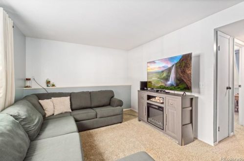 3902 Pagosa St, Denver CO  80013-3210 exterior