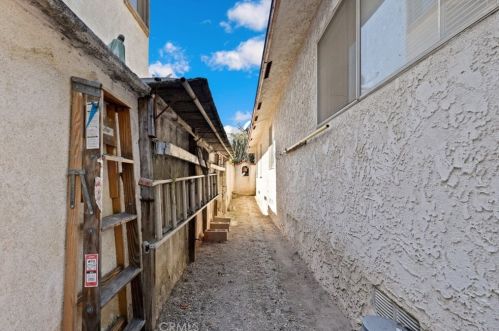 515 Townsend St, Santa Ana CA 92703-2838 exterior