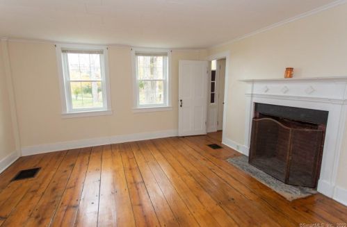 314 Westchester Rd, Colchester CT  06415-2426 exterior