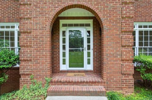1068 Laurel Valley Dr, Marietta, GA 30064-3972