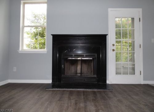 55 Saxton Dr, Hackettstown NJ  07840-1742 exterior