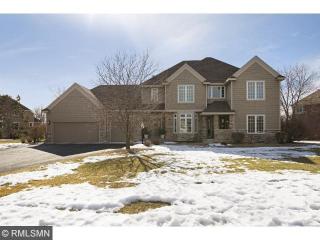 9681 Wellington Ln, Saint Paul, MN 55125-9594