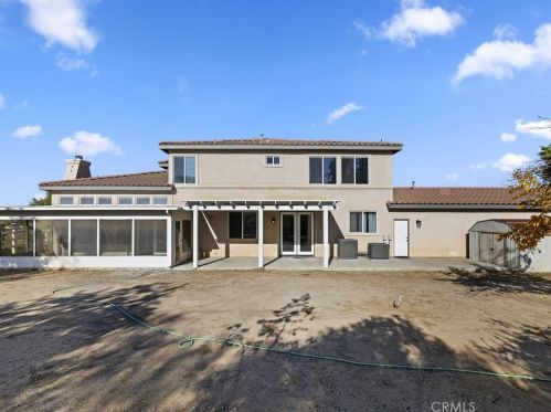 18477 Hollowtree Ln, Riverside CA  92504-9467 exterior