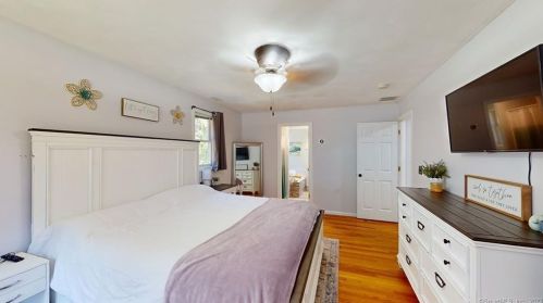 1037 Providence Pike, Killingly CT  06239-4003 exterior