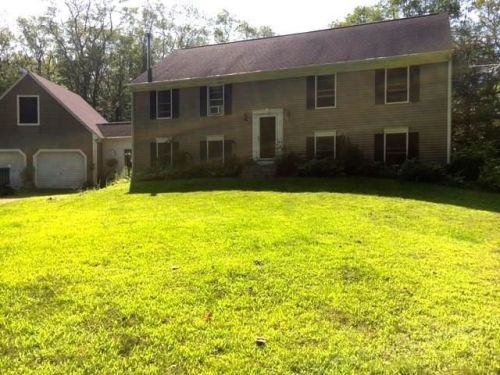 287 Carolina Nooseneck Rd, Richmond RI  02898-1156 exterior