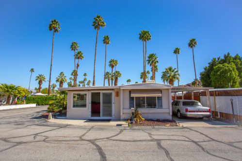 60 Safari Park Dr, Palm Springs, CA 92264-5203