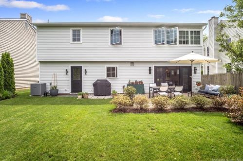 5 Clifford St, Norwalk CT  06853-1043 exterior