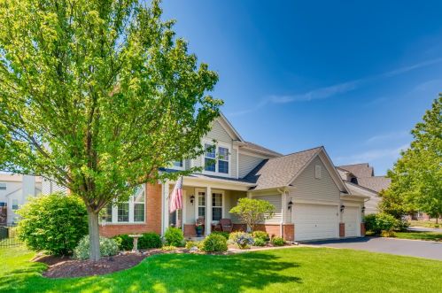 978 Tanager Ct, Antioch, IL 60002-6408
