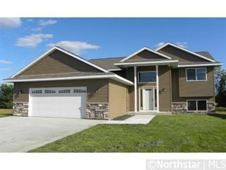 153 Flagstone Ln, Mankato, MN 56001-6326