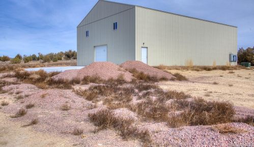 819 9th St, Penrose, CO 81240-9712