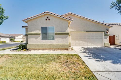 3010 La Vina Cir, Los Banos CA  93635-9497 exterior