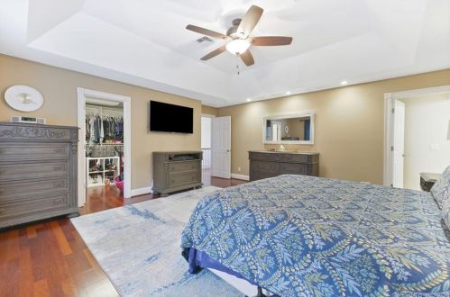 42 Vintage Ln, Wapping CT  06074-1616 exterior