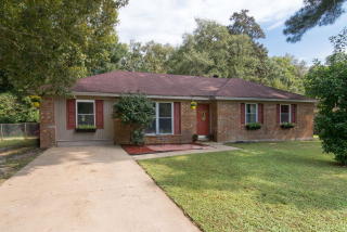 216 Holiday Cir, Savannah, GA 31419-9694
